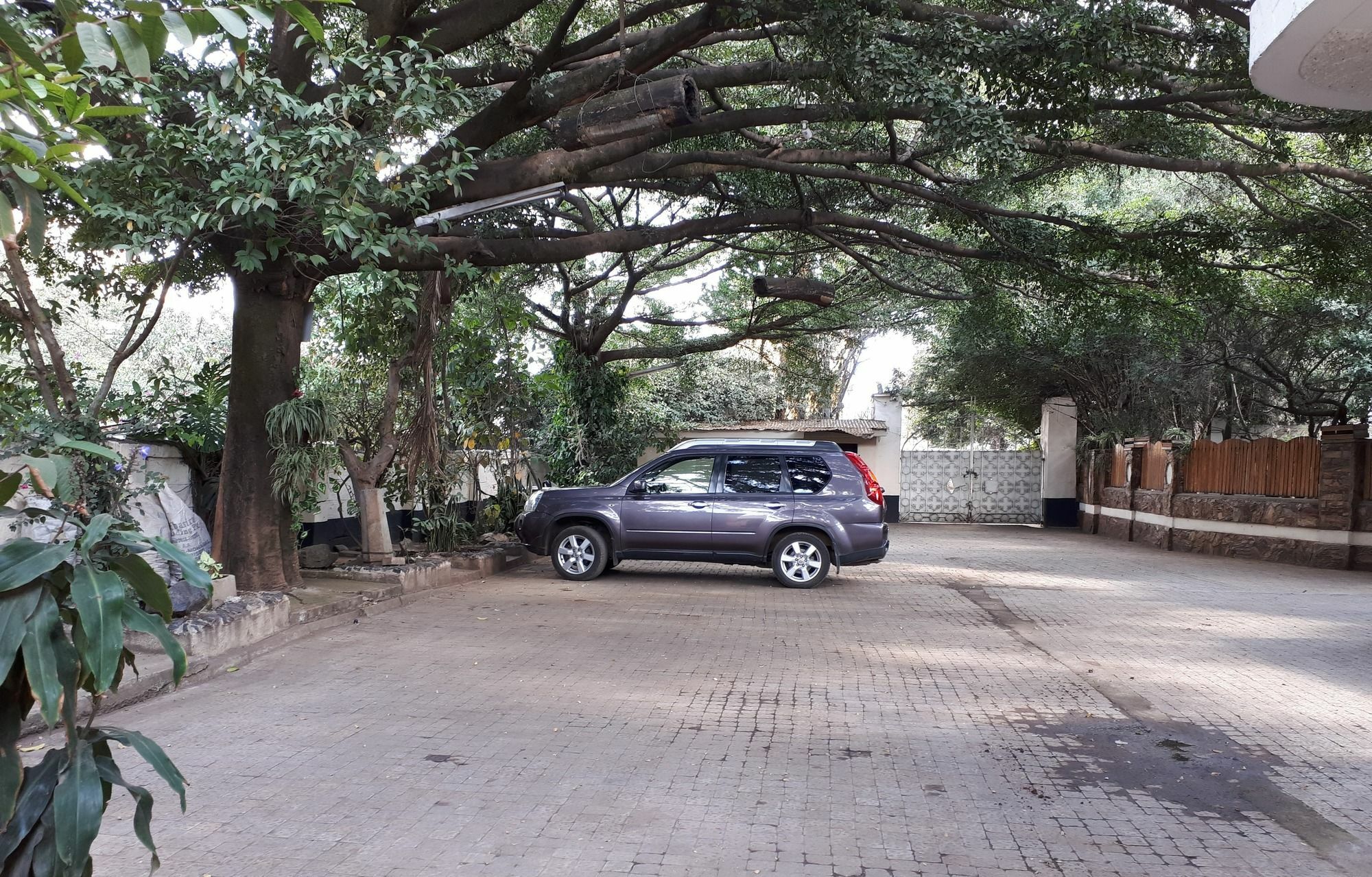 Bermuda Garden Hotel Nairobi Buitenkant foto